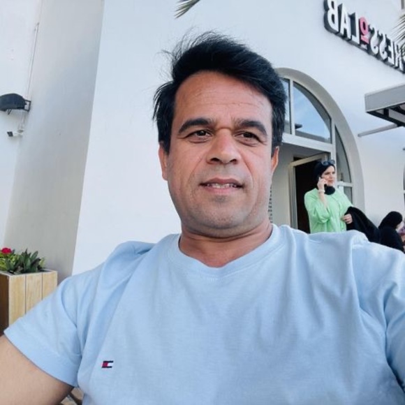 Meet your Posher, Zulmei - Picture 1 of 1